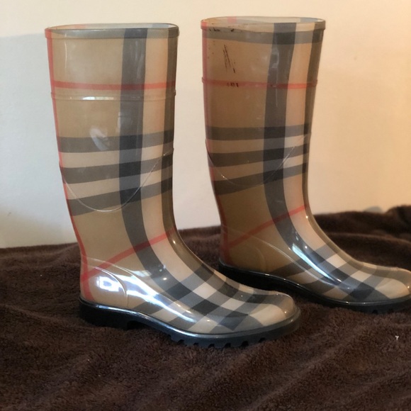 Burberry Neutrals/ Haymarket Check Rainboots - Picture 3 of 6